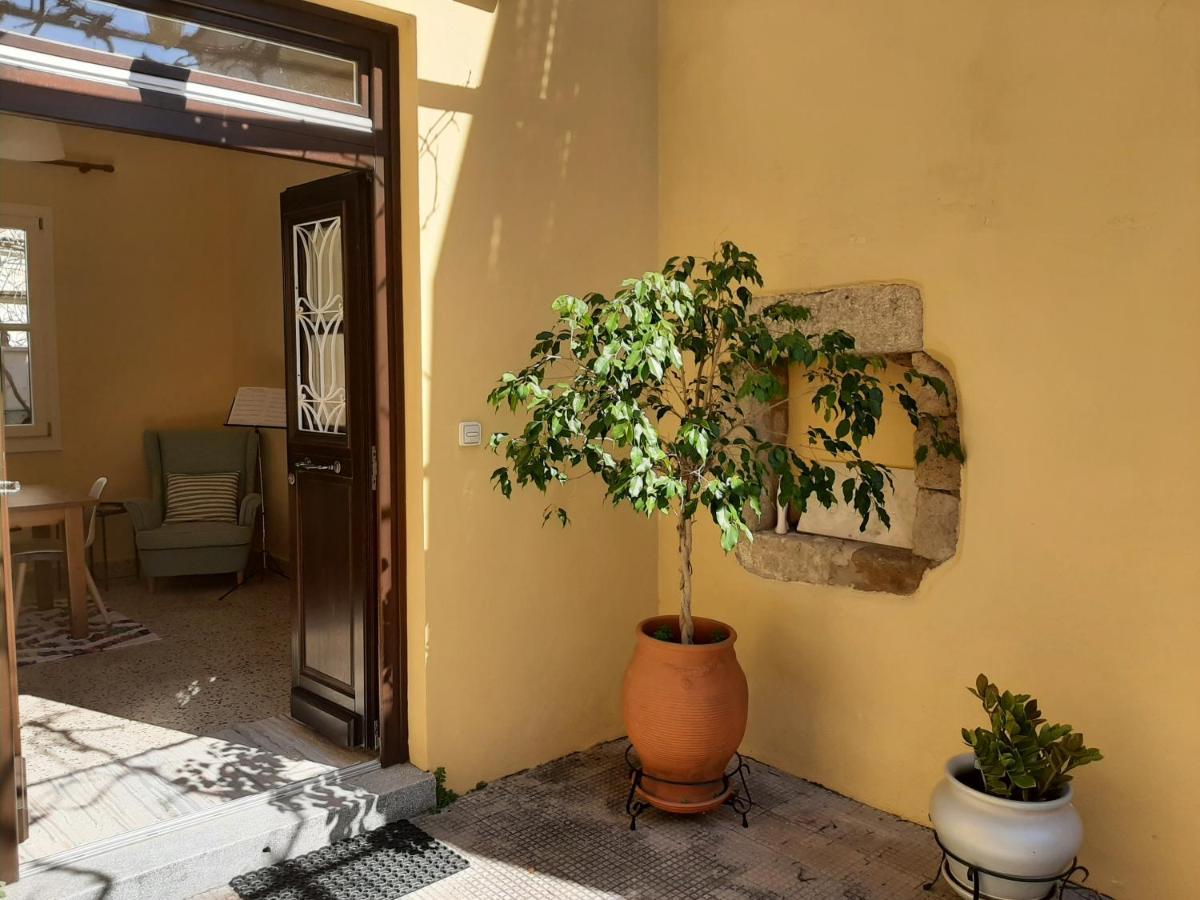Alexandros Traditional House เอียลิซอส ภายนอก รูปภาพ