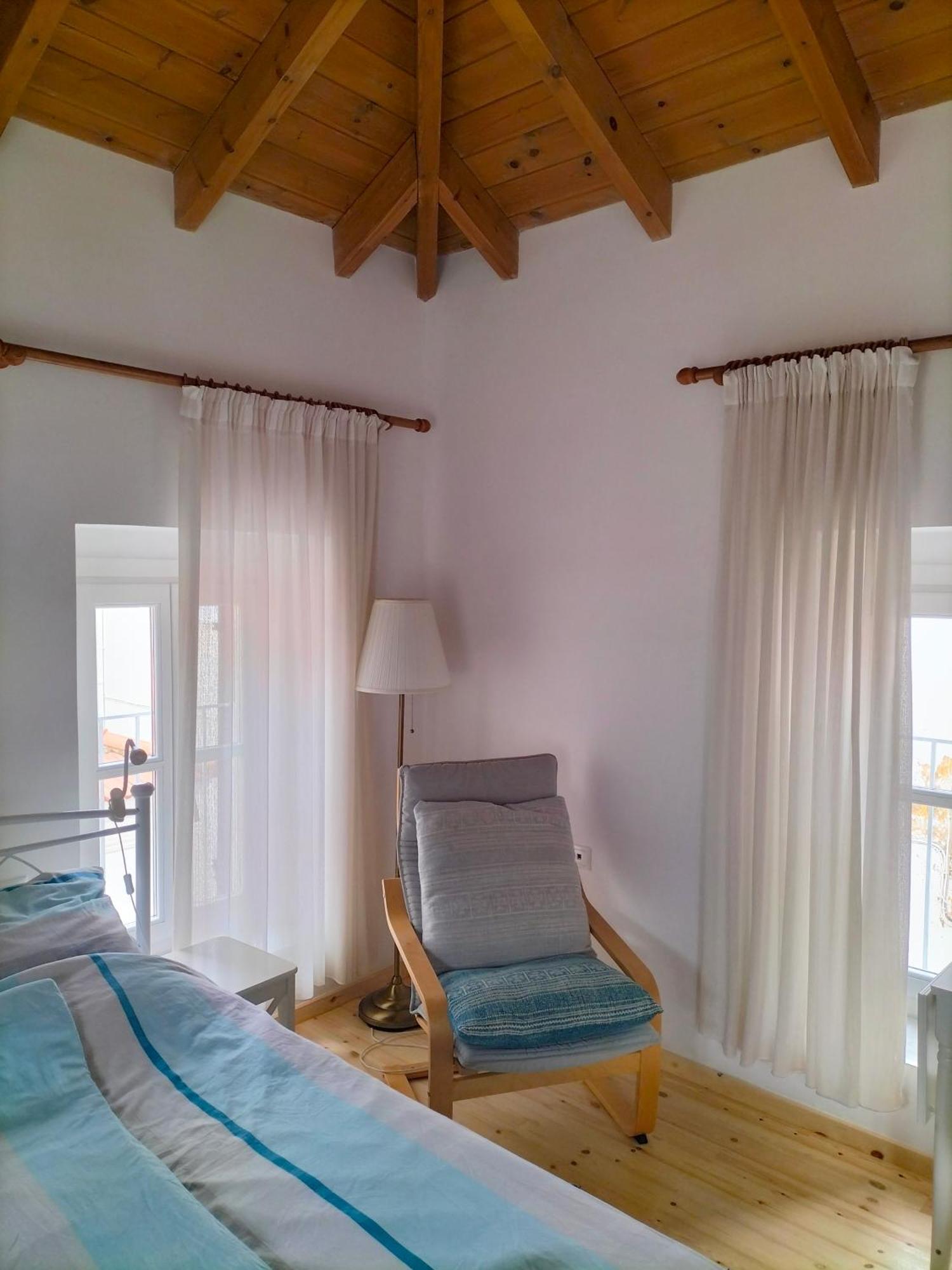 Alexandros Traditional House เอียลิซอส ภายนอก รูปภาพ