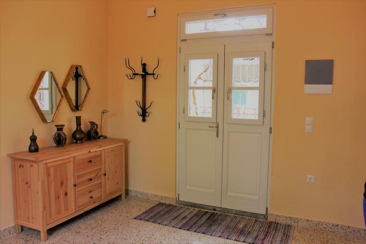 Alexandros Traditional House เอียลิซอส ภายนอก รูปภาพ